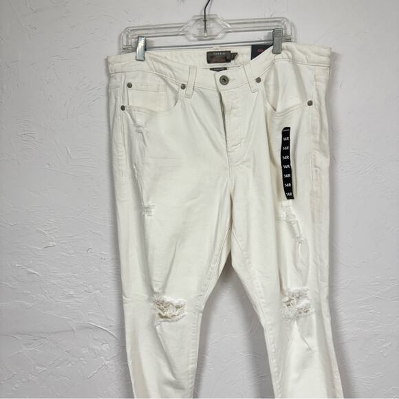 Torrid White High Rise Straight Leg Jeans Womens 14 Distressed Raw Hem Denim - Picture 4 of 13